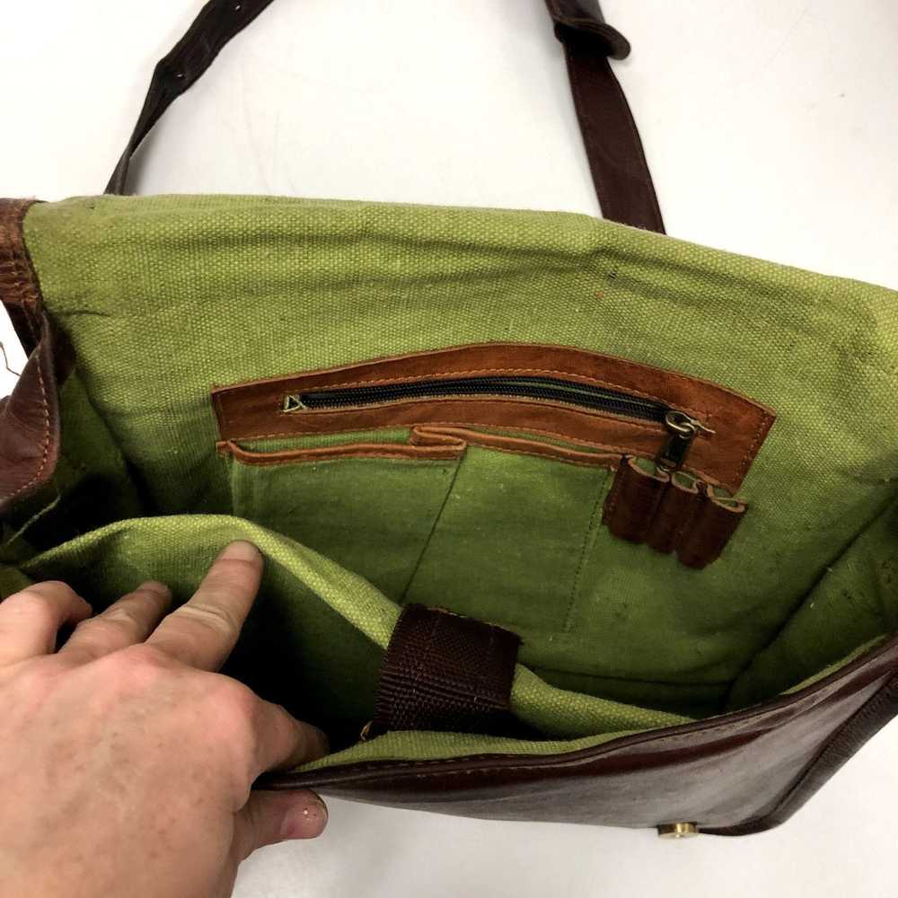 Vintage Vtg OILED Leather Distressed Handbag MESS… - image 5