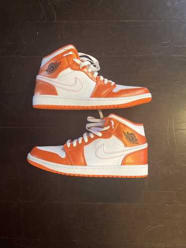 Nike Jordan 1 Mid, Metalic Orange