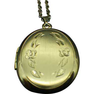 Beautiful Vintage Oval Gold Filled Locket, Excelle