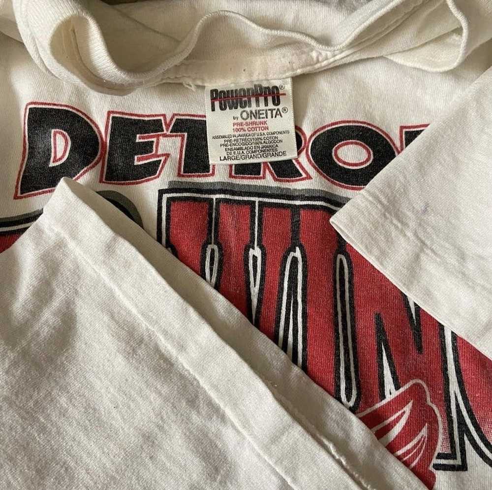 NFL × NHL Vintage Detroit Red Wings 90s tee - image 2