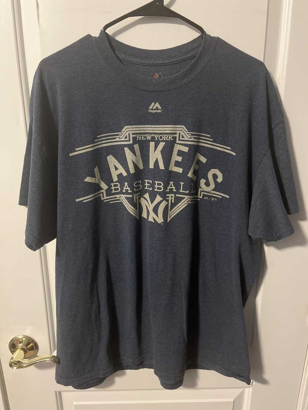 Vintage 90s NY Yankees Hoodie Men Size L By Majestic Made In USA