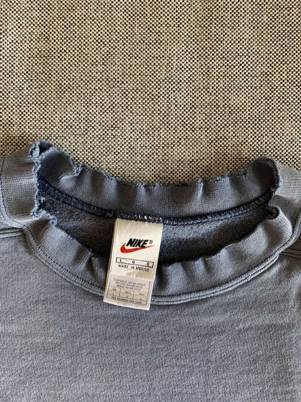 Nike × Vintage Vintage 90s Nike Sweatshirt Crewne… - image 5