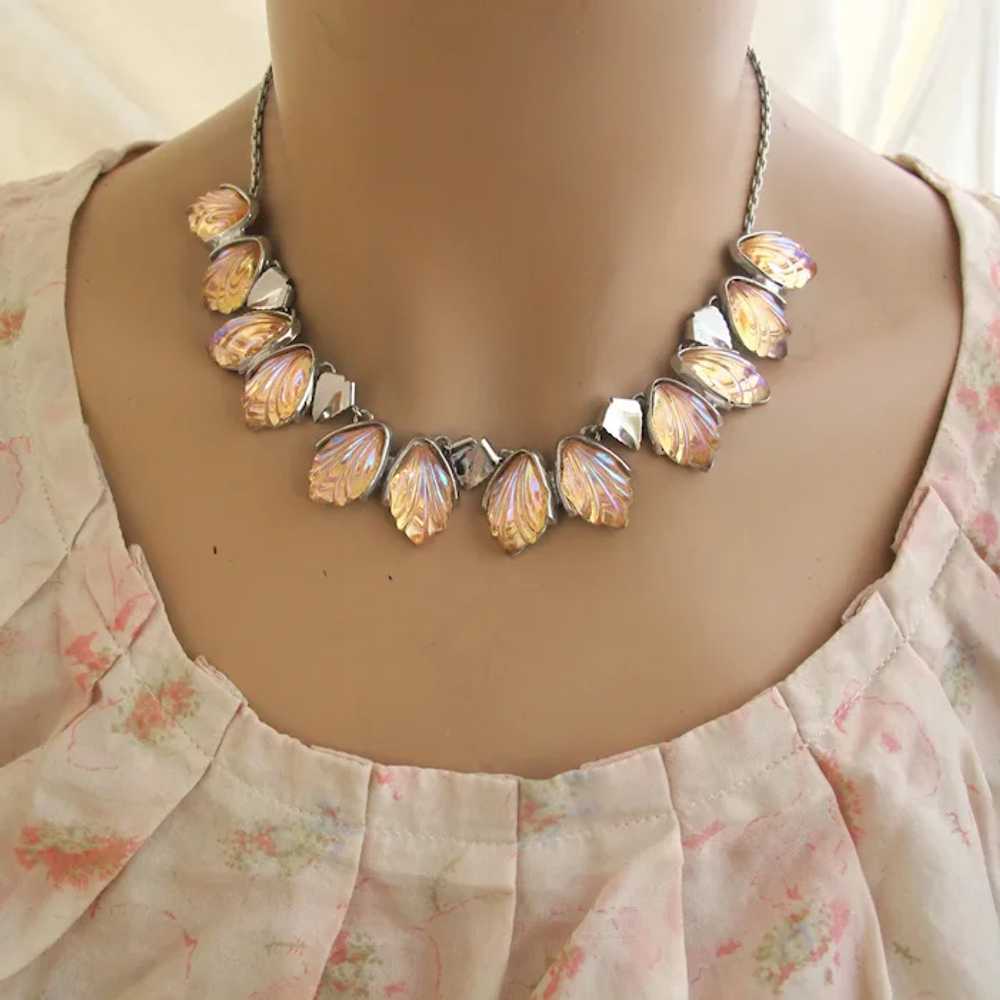 Vintage Molded Art Glass Peach Leaf Necklace in S… - image 11