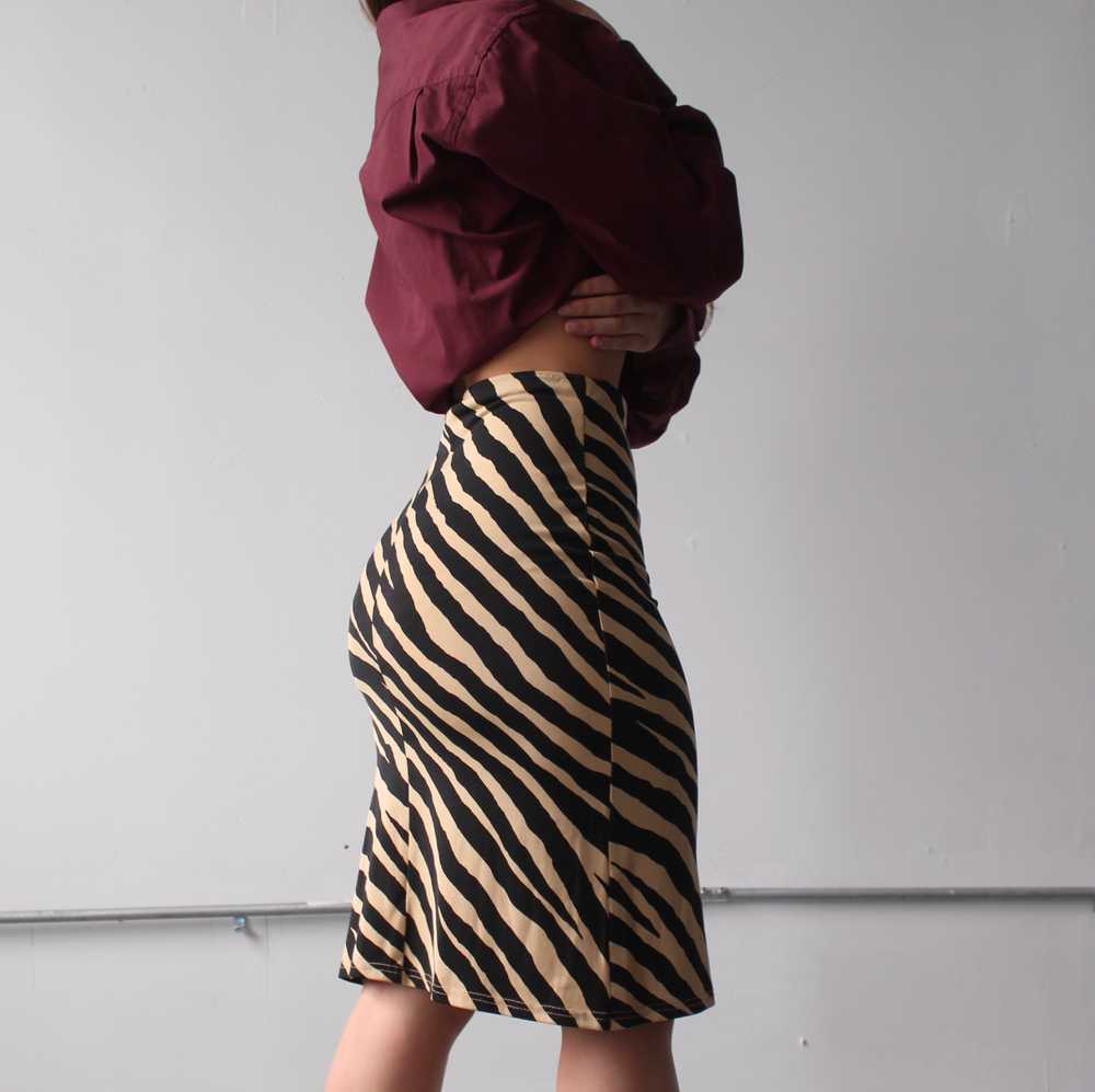 90s Slinky Tiger Print Skirt - W26 - image 2