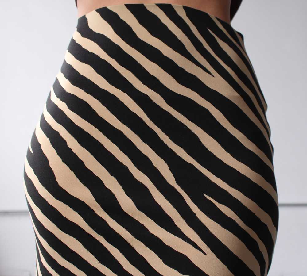 90s Slinky Tiger Print Skirt - W26 - image 3