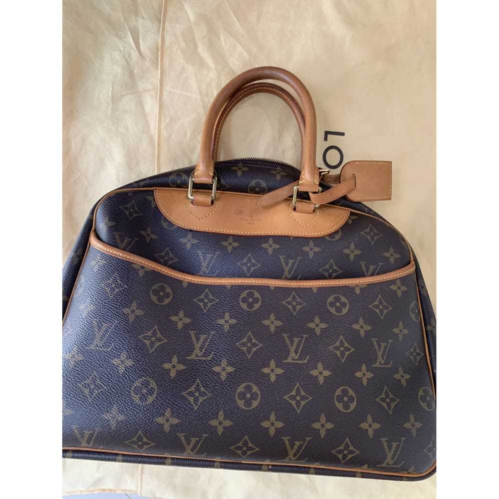 Louis Vuitton Deauville leather bag - image 8