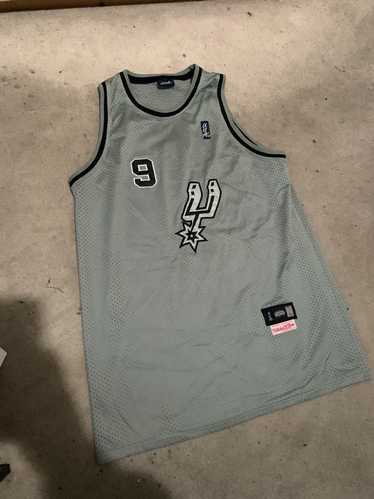 Mitchell & Ness × NBA × Vintage Tony Parker Spurs 