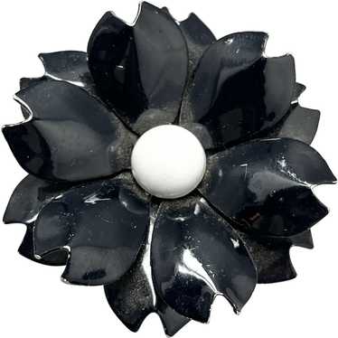 Vintage Black & White Enamel Flower Brooch Pin - image 1