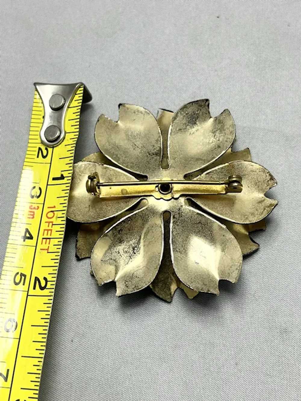 Vintage Black & White Enamel Flower Brooch Pin - image 4