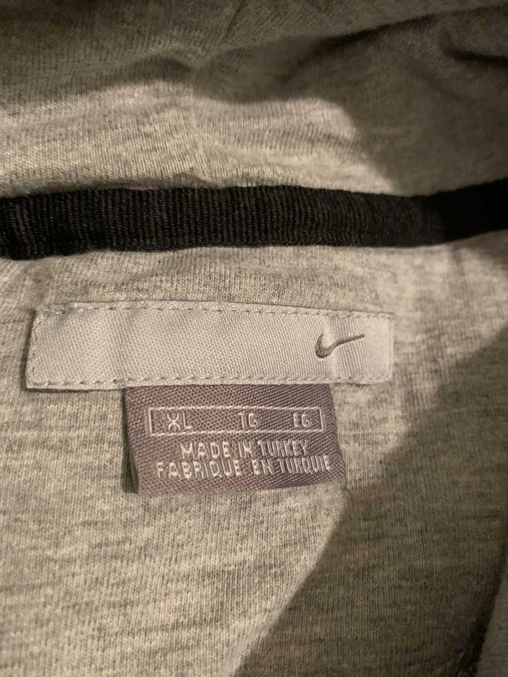 Nike × Streetwear × Vintage Vintage Nike Grey Hoo… - image 6