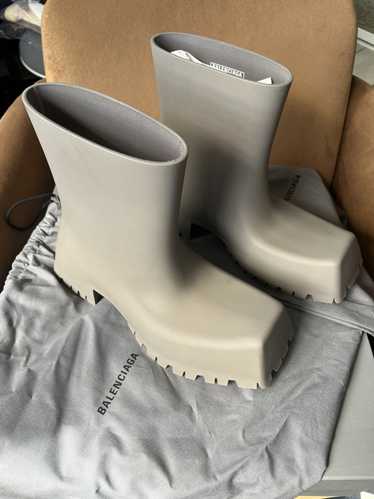 Balenciaga on sale creeper boots