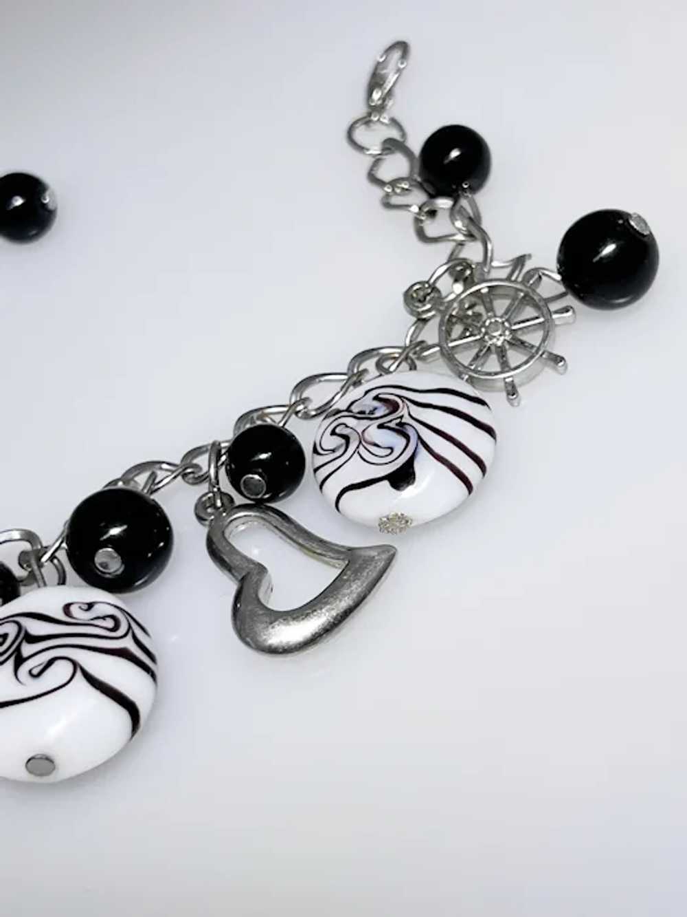 Fun bracelet with black and white beads, nautical… - image 3