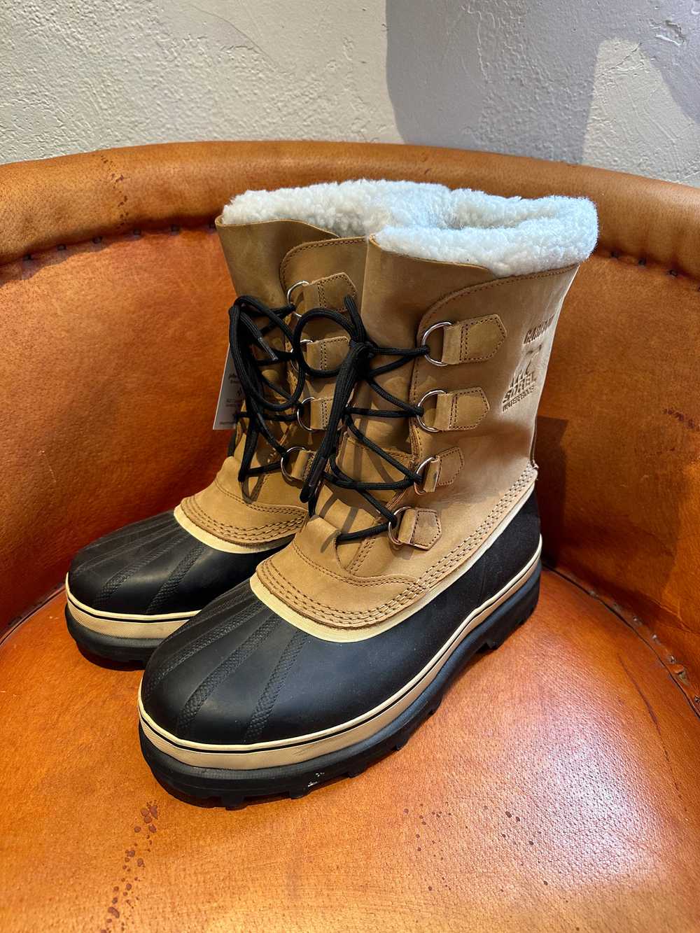 Sorel Caribou Snow Boots Men's 11 - image 1