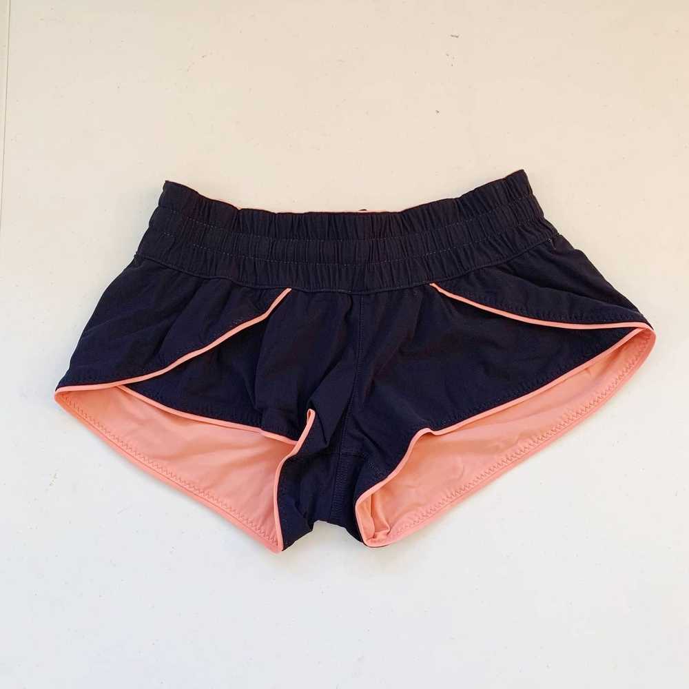 Lululemon Lululemon Reversible Shorts - image 4