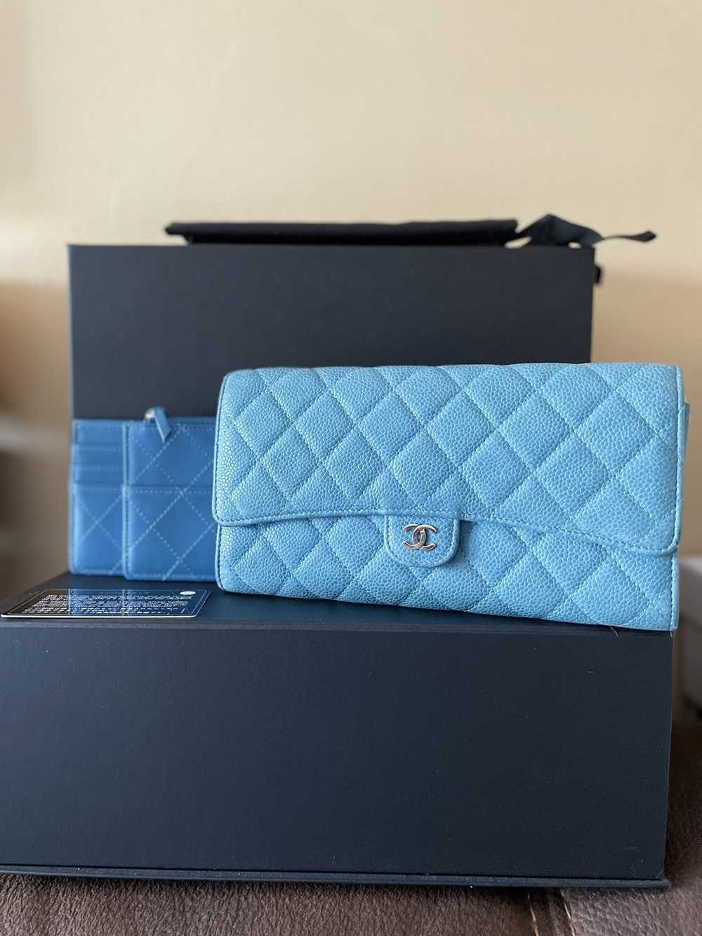 Chanel CHANEL Timeless CC Quilted Caviar Classic Flap… - Gem