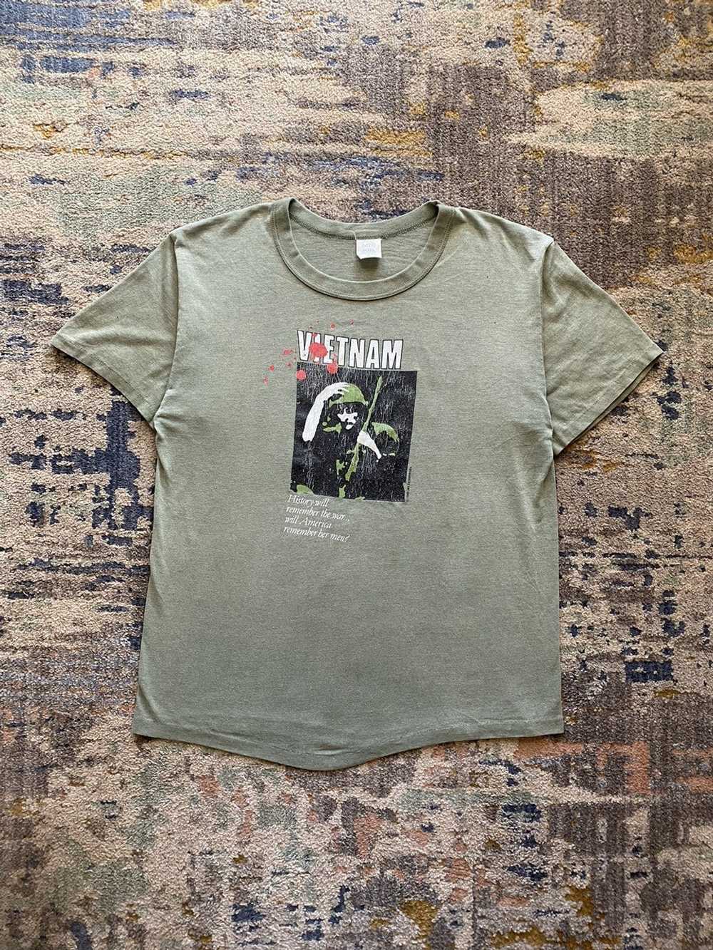 Vintage 90's Vietnam Souvenir Tourist T-shirt NWT