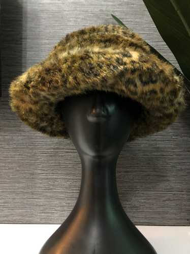 Hat × Streetwear Leapord Faux-Fur Design Bucket Ha