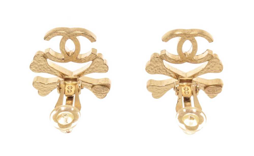 Chanel Chanel Gold Metal Coco Mark Clip On Earrin… - image 2