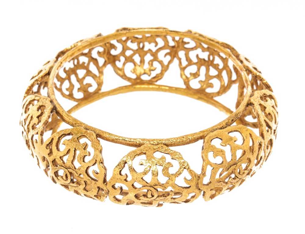 Chanel Chanel Gold Extremely Cutout Wide Cuff CC … - image 5