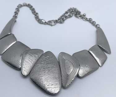 Silver Tone Linked Chain Triangular Shape Statmen… - image 1