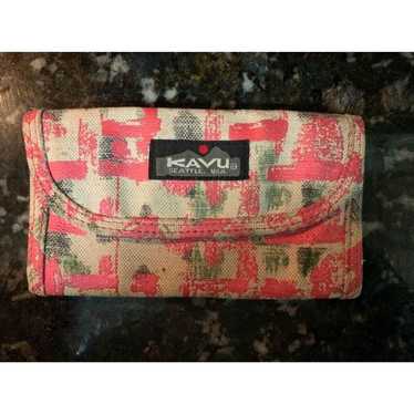 KAVU KAVU Womans Tri-fold Wallet, Pink And Brown
