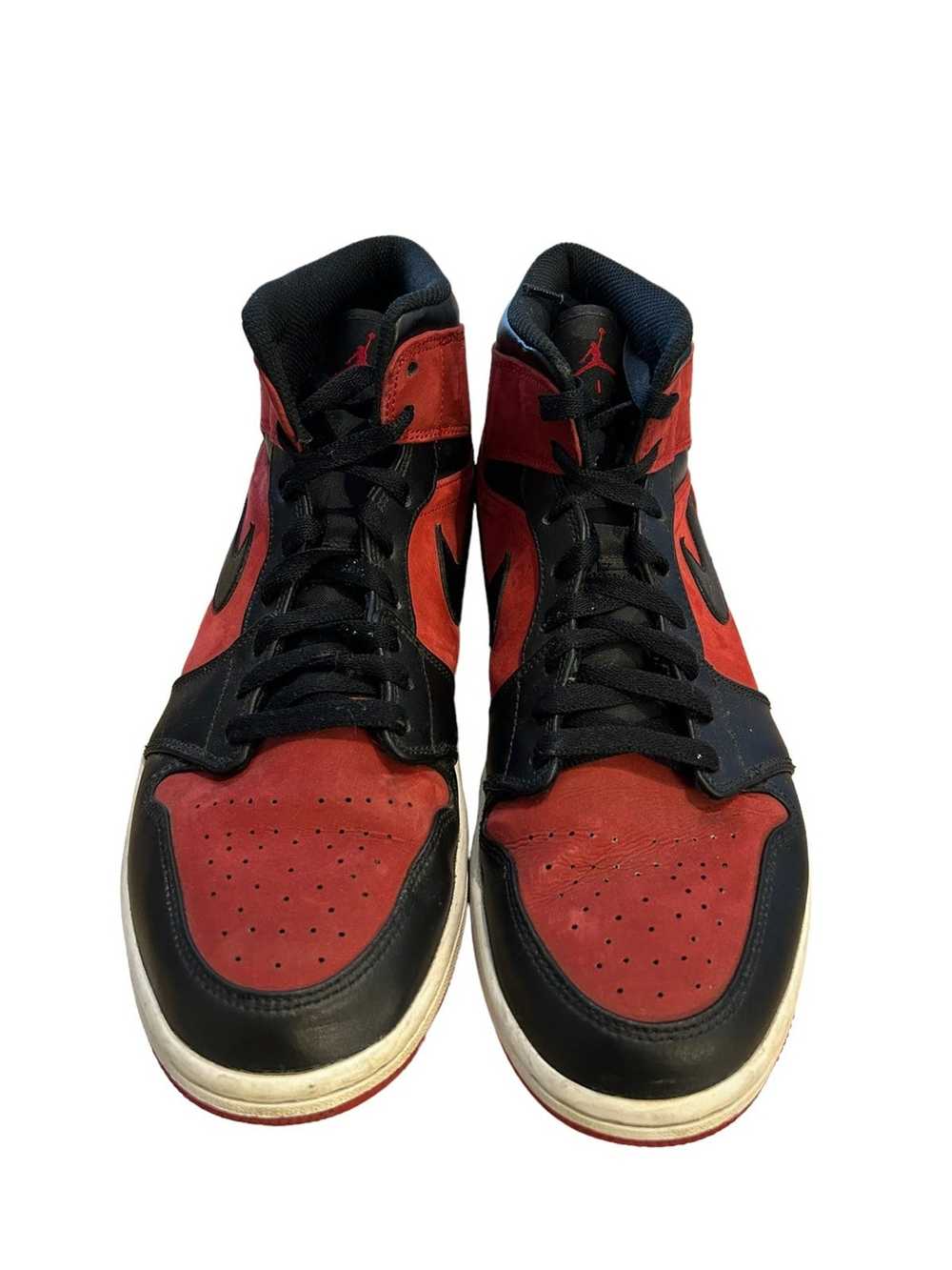 Jordan Brand × Nike AIR JORDAN 1 MID 'REVERSE BAN… - image 2