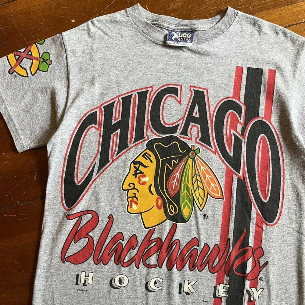 chicago blackhawks t shirt white pre owned some yellowing size xl