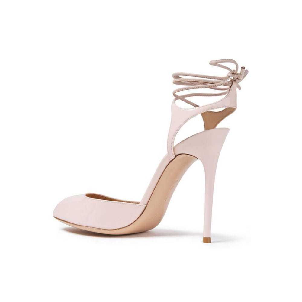 Gianvito Rossi Heels - image 1