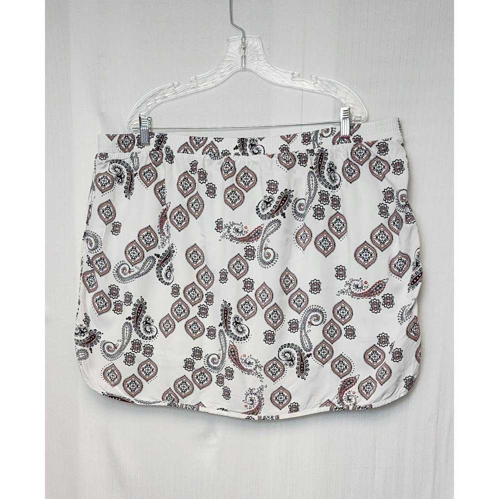 Old Navy Old Navy Multicolor White Paisley Mini S… - image 4