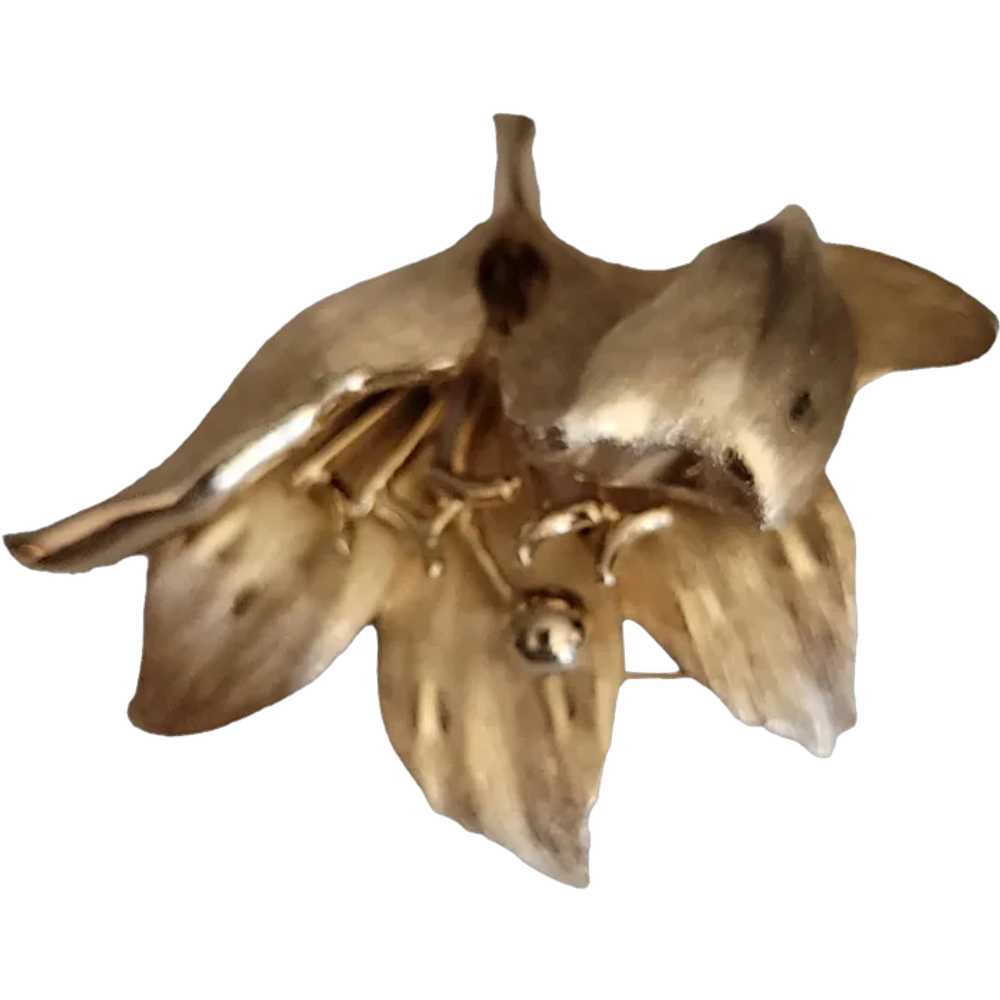 Avon Vintage Gold Tone Floral Leaf Pin, Numbered … - image 1