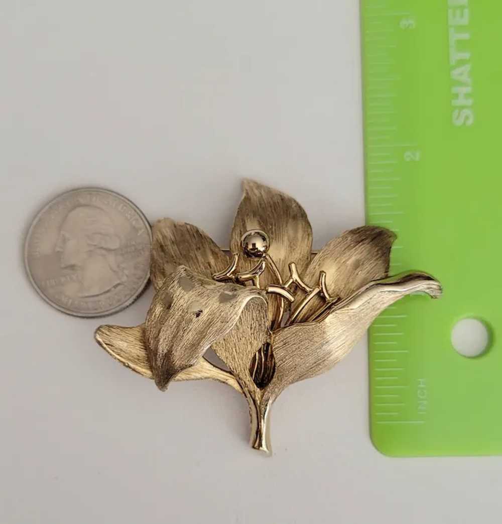Avon Vintage Gold Tone Floral Leaf Pin, Numbered … - image 4