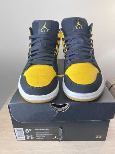 Jordan Brand × Nike Air Jordan 1 Retro Mid “New L… - image 1