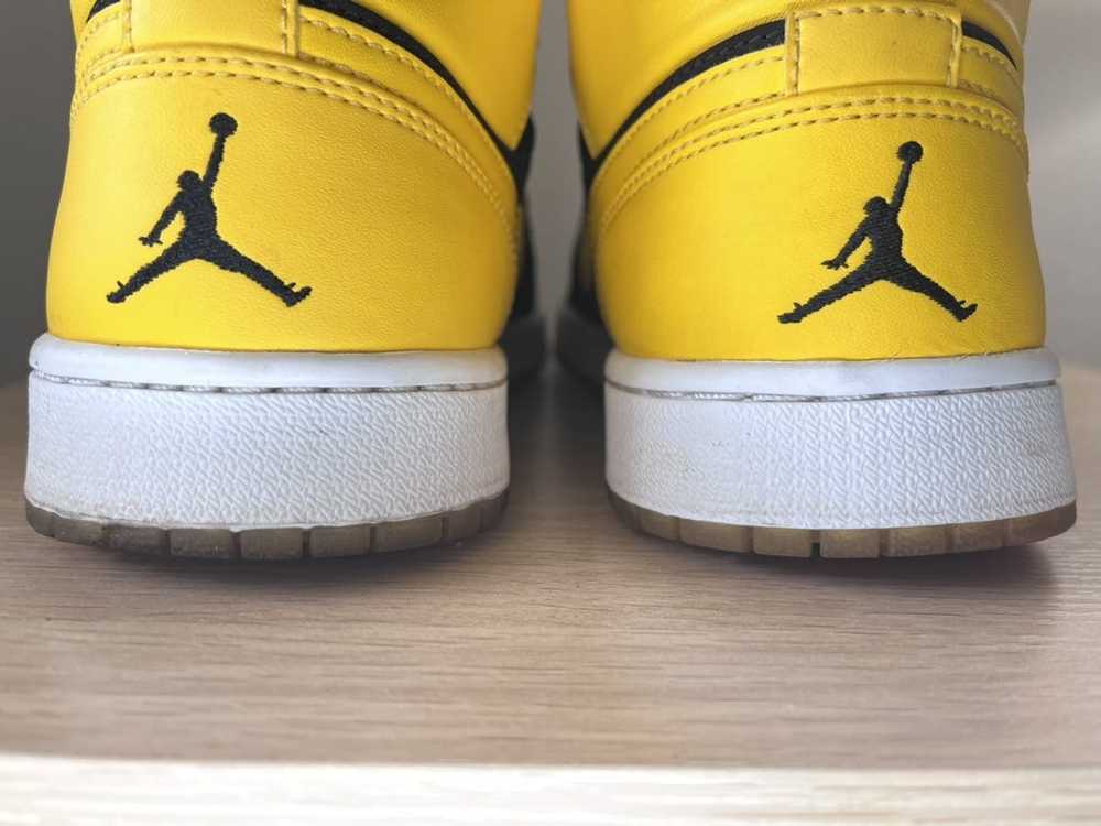 Jordan Brand × Nike Air Jordan 1 Retro Mid “New L… - image 6