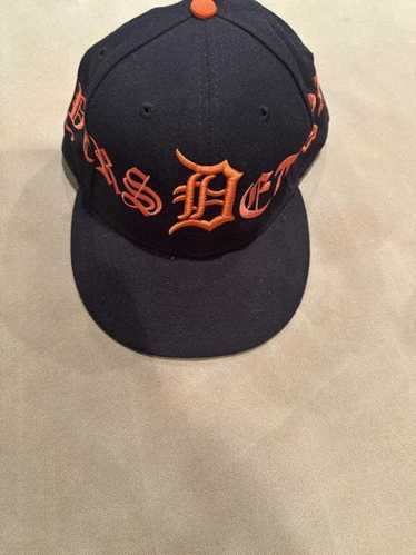 Official New Era Detroit Tigers MLB Vintage Floral Toasted Peanut 59FIFTY  Fitted Cap B7807_259 B7807_259