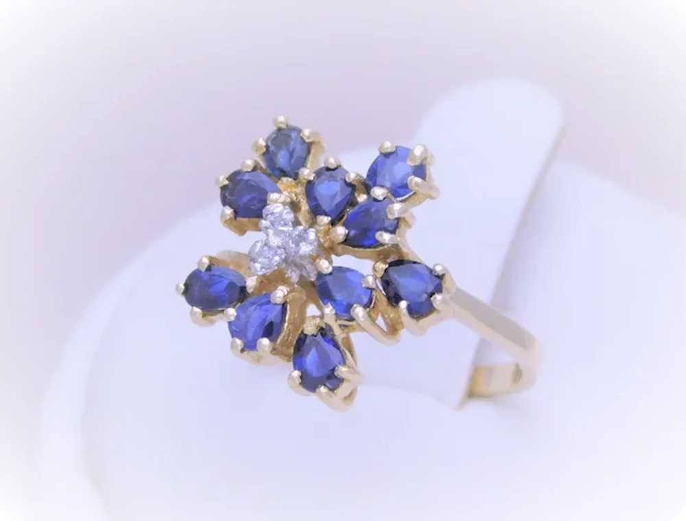 Vintage 14k Gold Sapphire and Diamond Cluster Ring - image 3