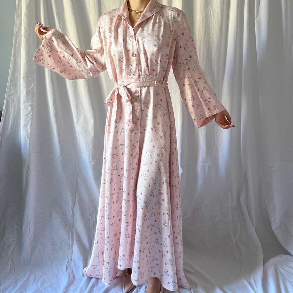 1930s floral gown robe soft pink silk satin - image 3