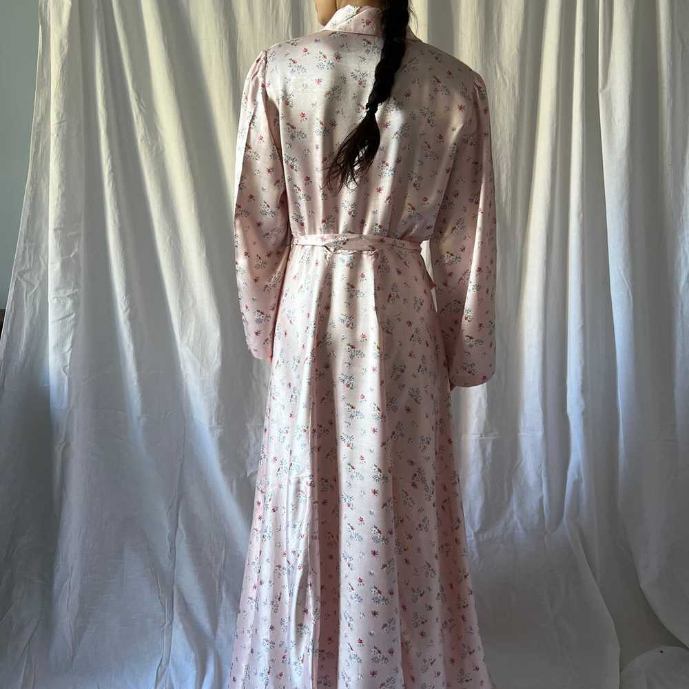 1930s floral gown robe soft pink silk satin - image 5