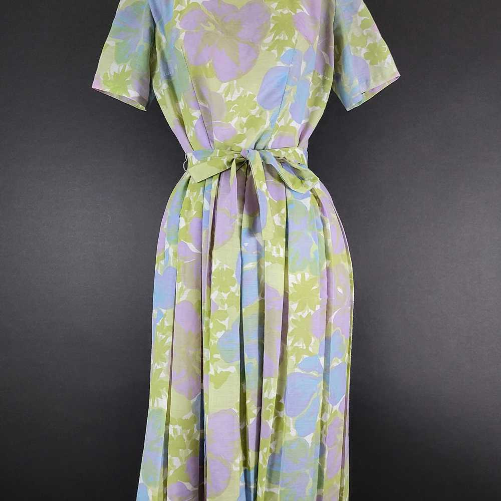 50s Floral Pleated Linen Day Dress - image 2
