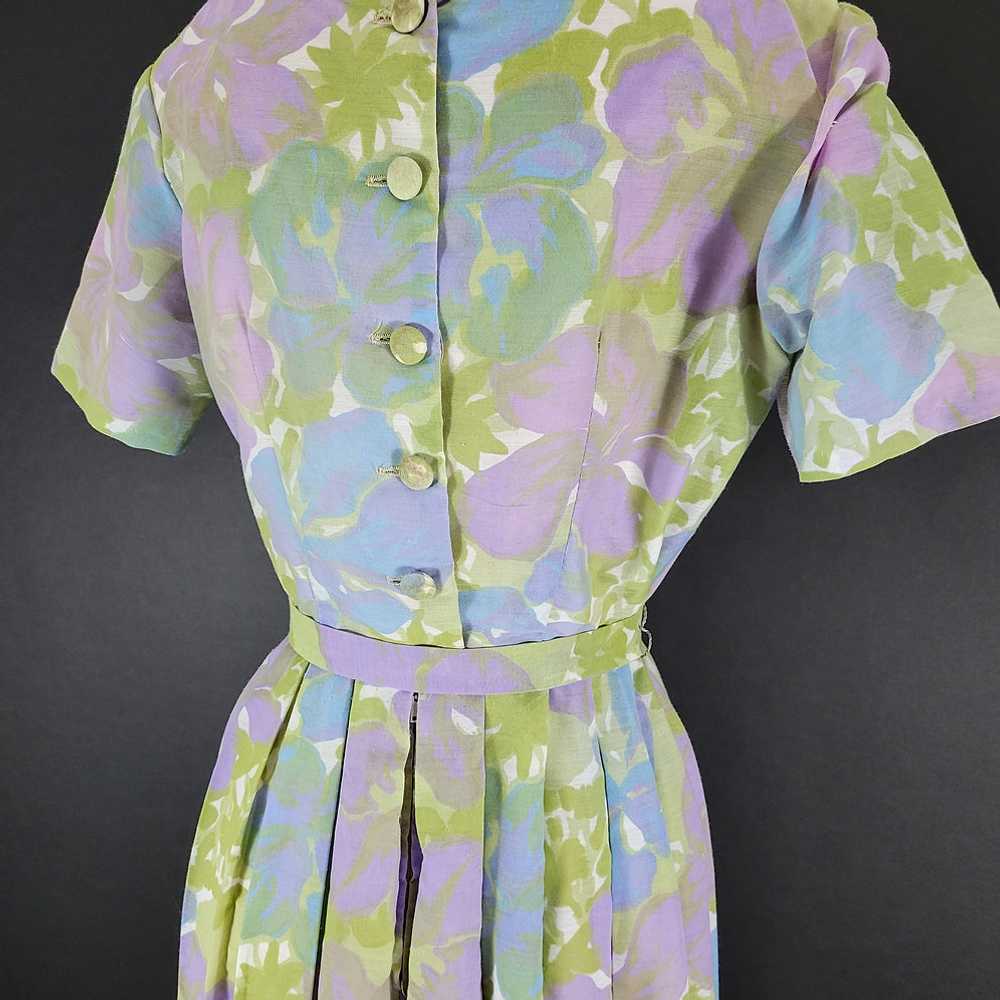 50s Floral Pleated Linen Day Dress - image 8