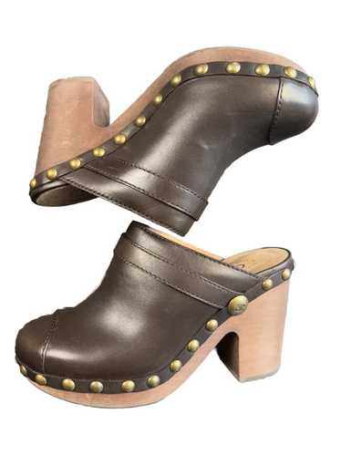 Chanel Womens Brown Studded Chanel Heeled Clog Siz