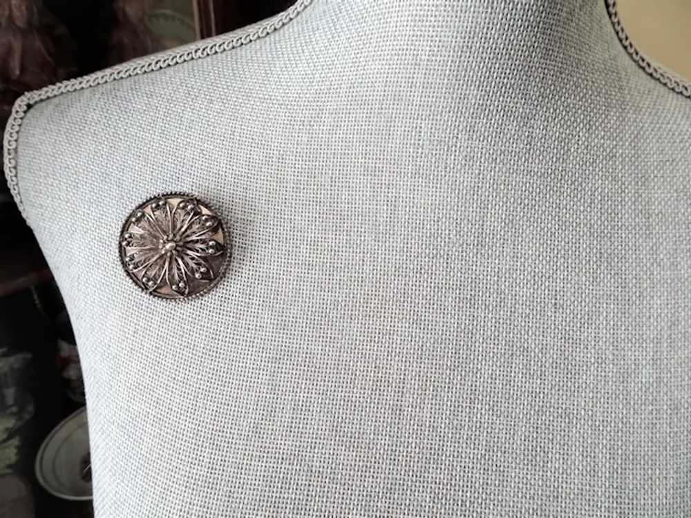 LOVELY Antique Silver Filigree Brooch, Eye Catchi… - image 2