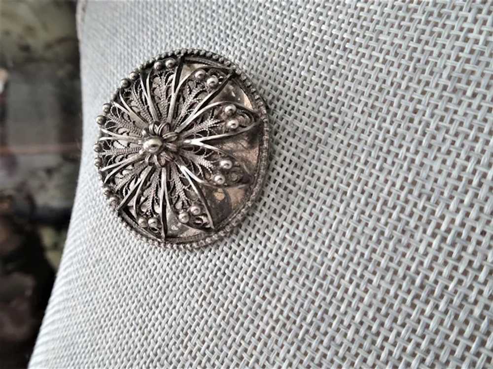 LOVELY Antique Silver Filigree Brooch, Eye Catchi… - image 3