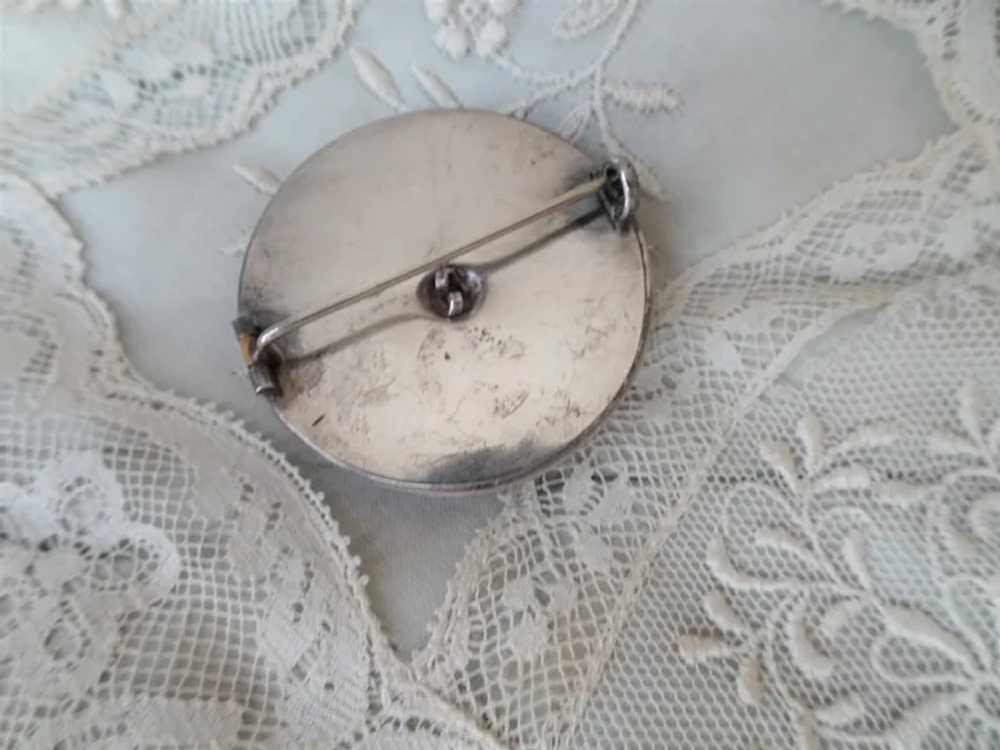 LOVELY Antique Silver Filigree Brooch, Eye Catchi… - image 4