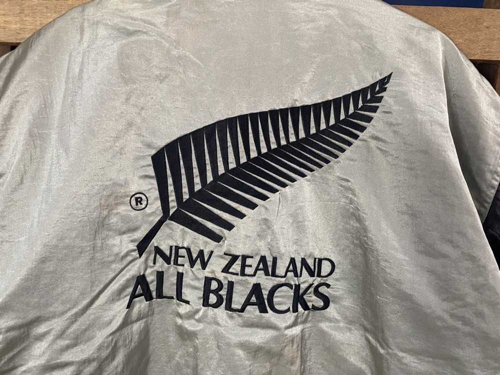 All Black × Canterbury Of New Zealand × Vintage V… - image 4