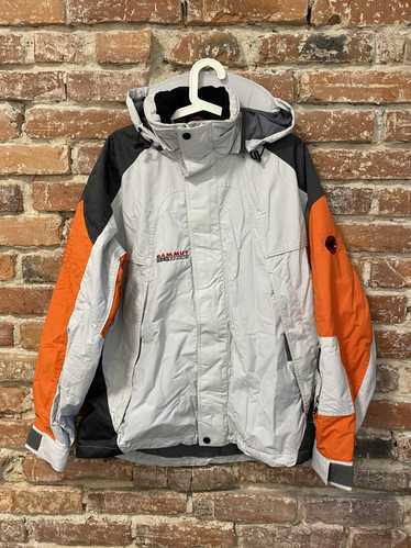 https://img.gem.app/607256060/1t/1692424205/mammut-sportswear-vintage-mammut-winter-jacket.jpg