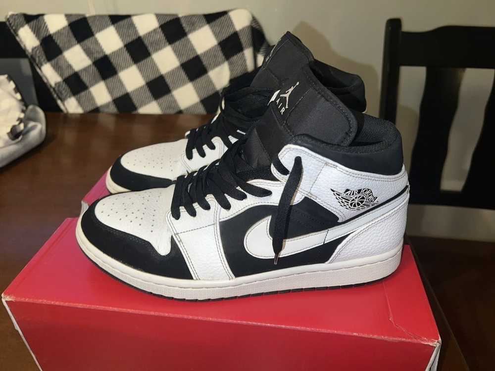 Jordan Brand × Nike Jordan 1 “tuxedo” - image 4