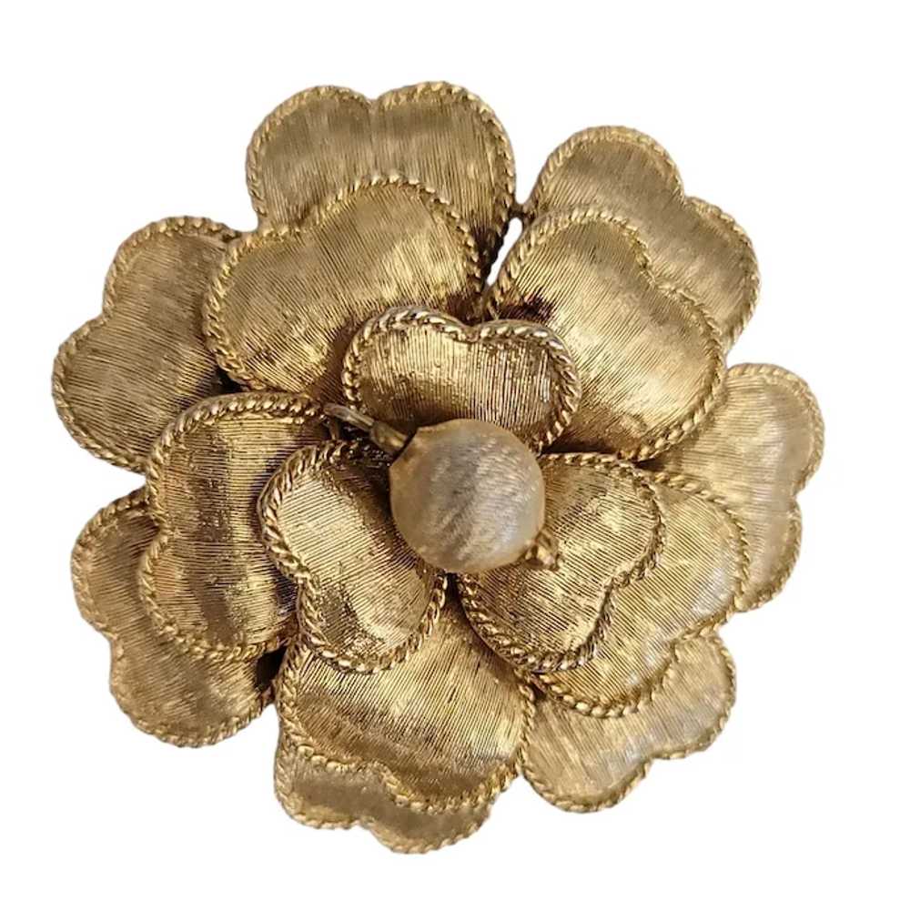 Signed SA Vintage Gold Tone Textured Flower Clust… - image 6