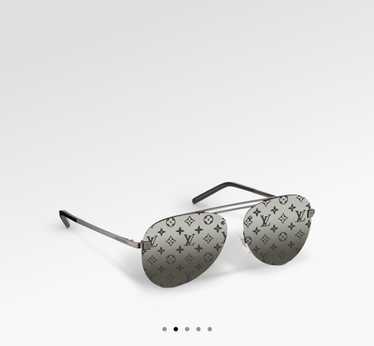 Louis Vuitton Attraction Rimless Mm In Gold | ModeSens