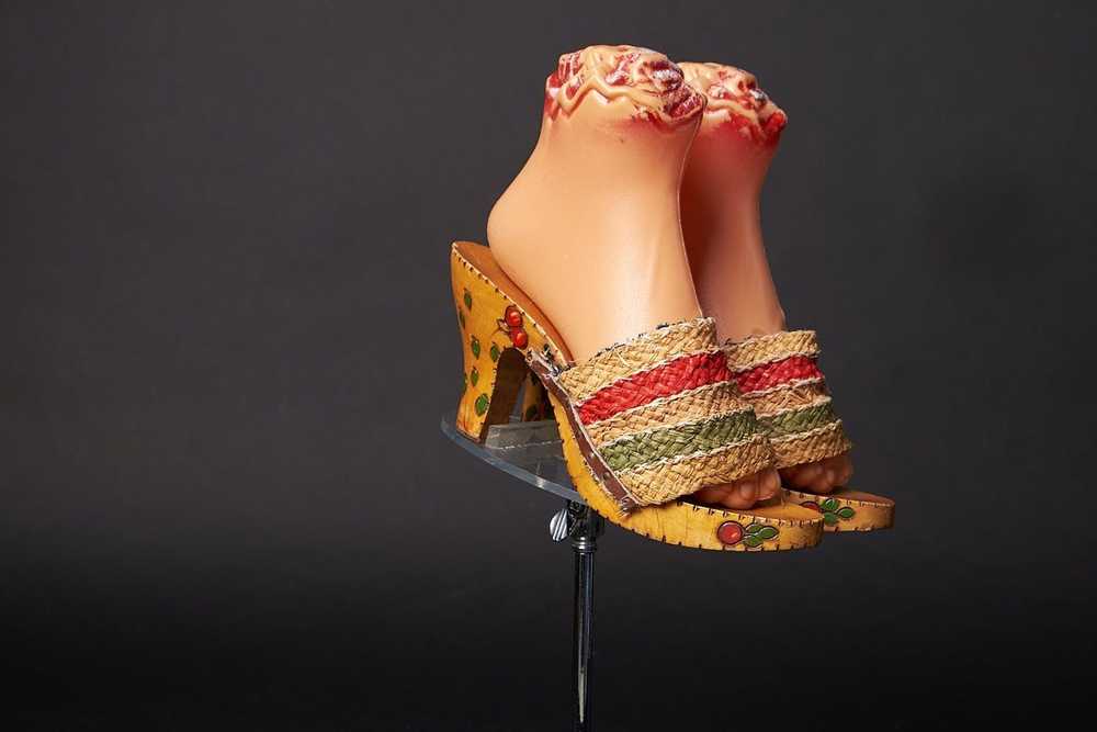 Vintage Vintage 1950s Straw Hand Painted Heels Sh… - image 7