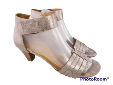 Skechers Yoga Foam fabric sandals black gray Size 8 gladiator ankle strap  boho
